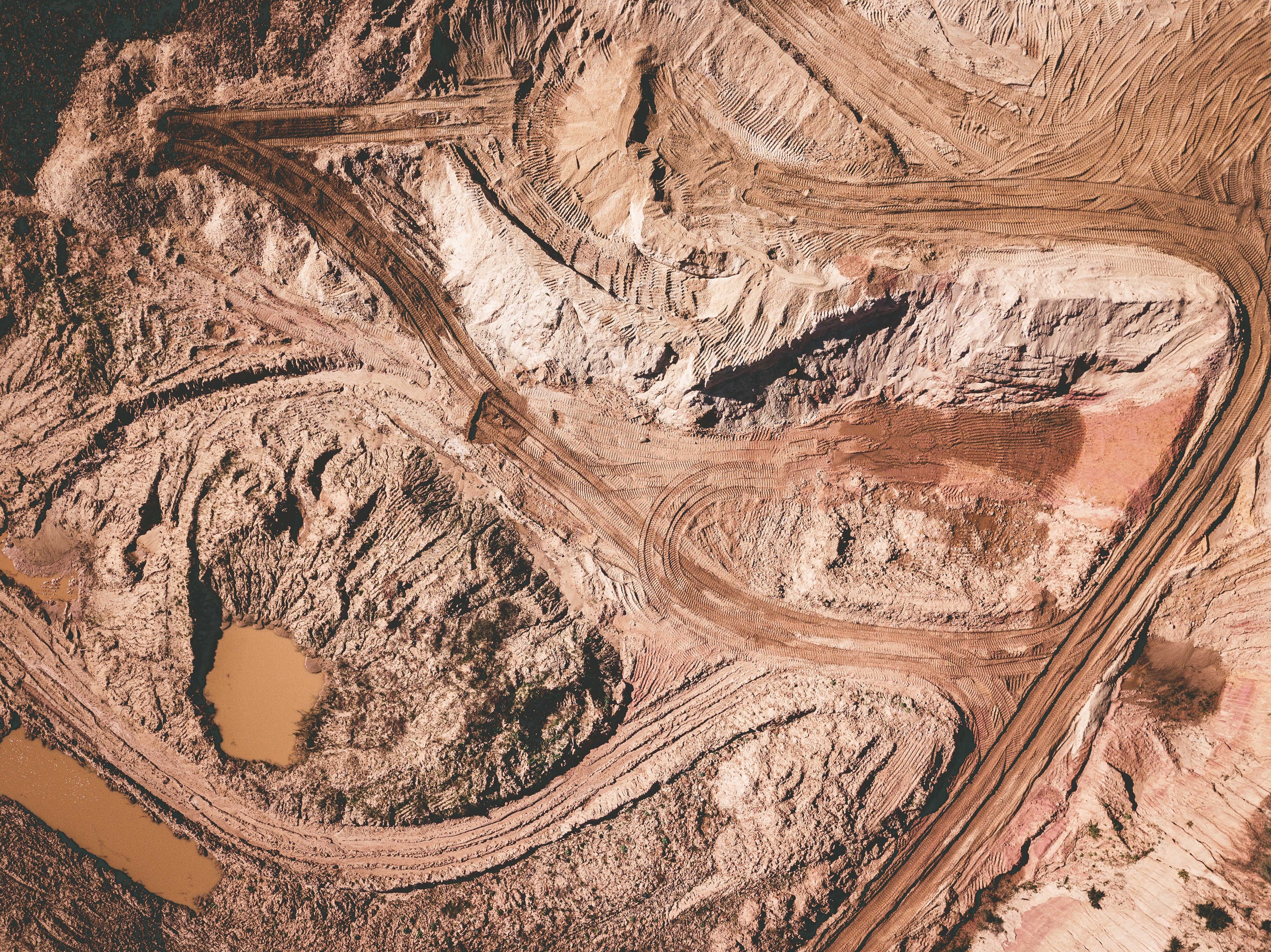 Differential criteria for awarding small-scale miners’ concessions