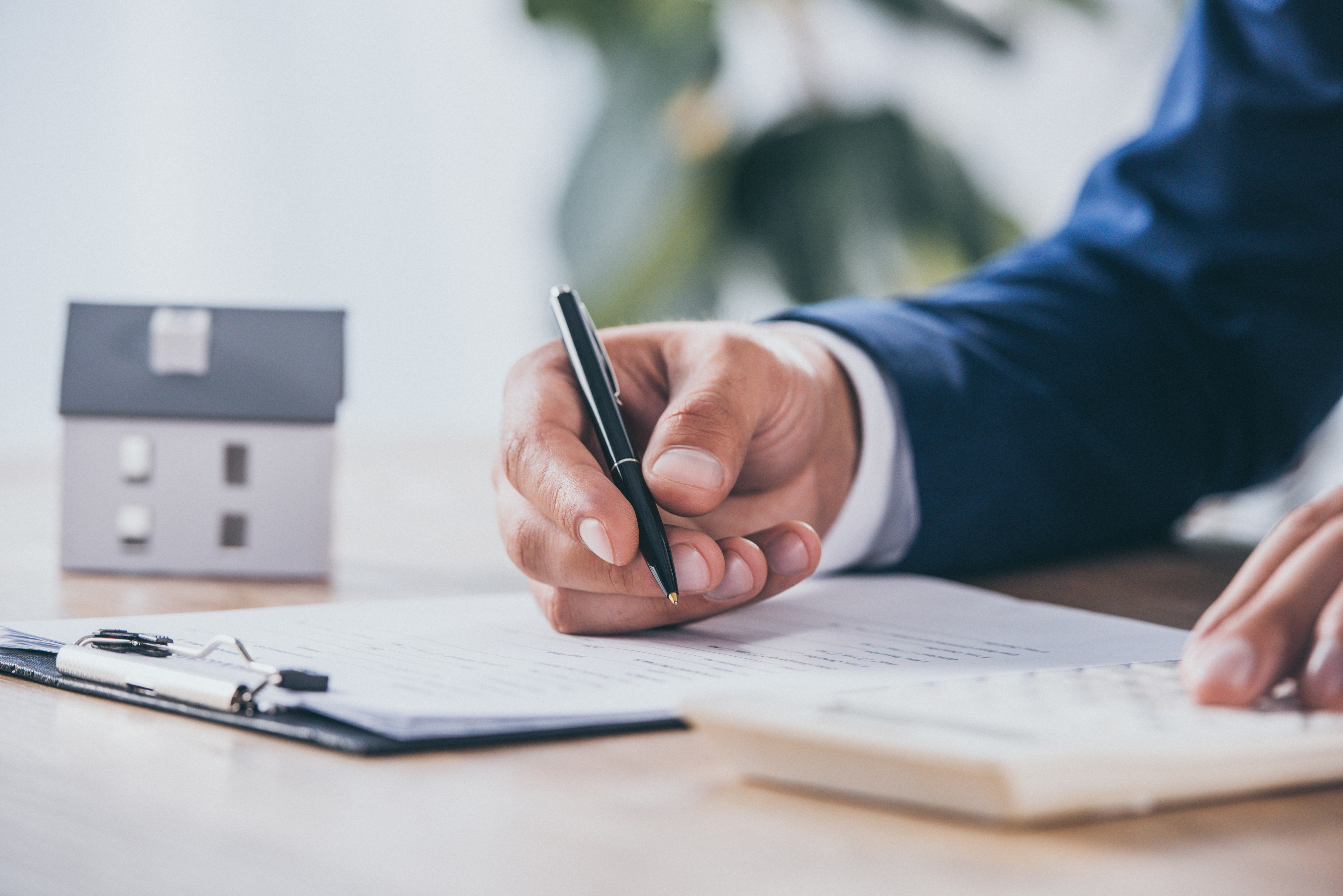SFC: Nuevas modalidades de corresponsales y seguros autorizados