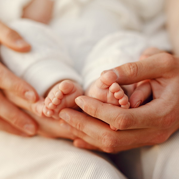 Extension of paternity leave and creation of parental leaves