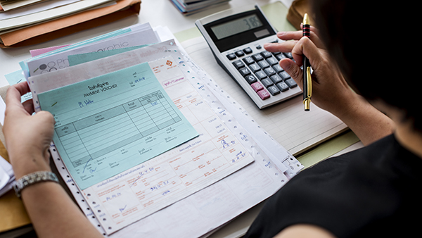 Modifications on the obligation to submit periodic information during the restructuring agreements