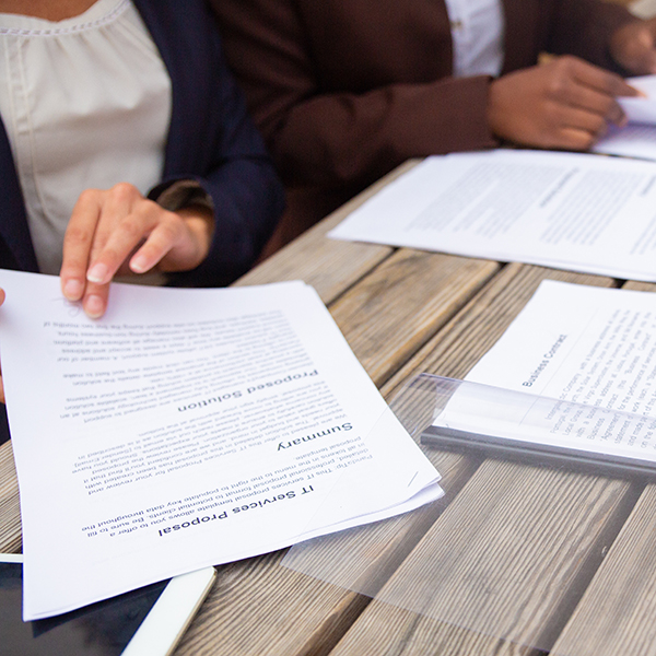 Habrá puntuación adicional en los procesos de contratación pública para los proponentes que vinculen mujeres, personas con discapacidad y mayores de 45 años